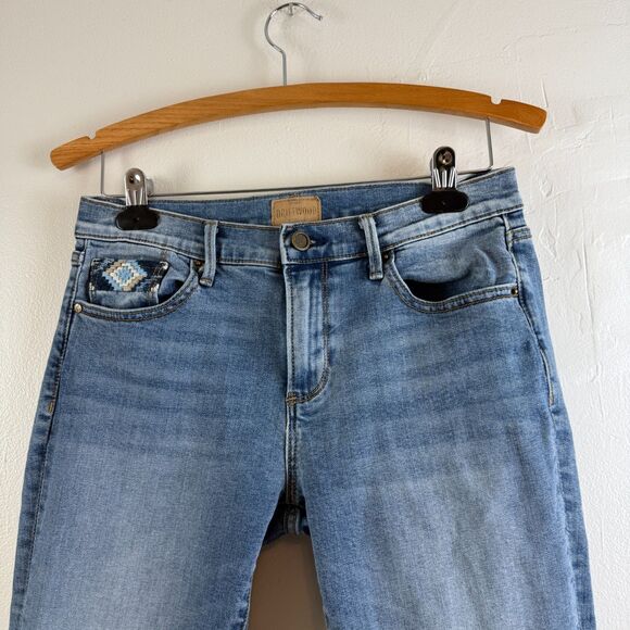DRIFTWOOD Colette Embroidered Cropped Jeans Released Hemline Boho Women’s Sz 28 - Picture 2 of 13